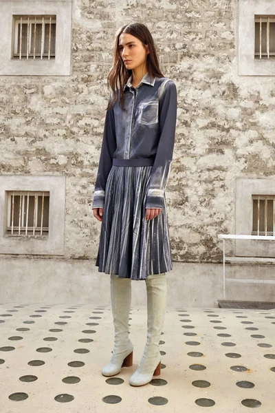 Look 15